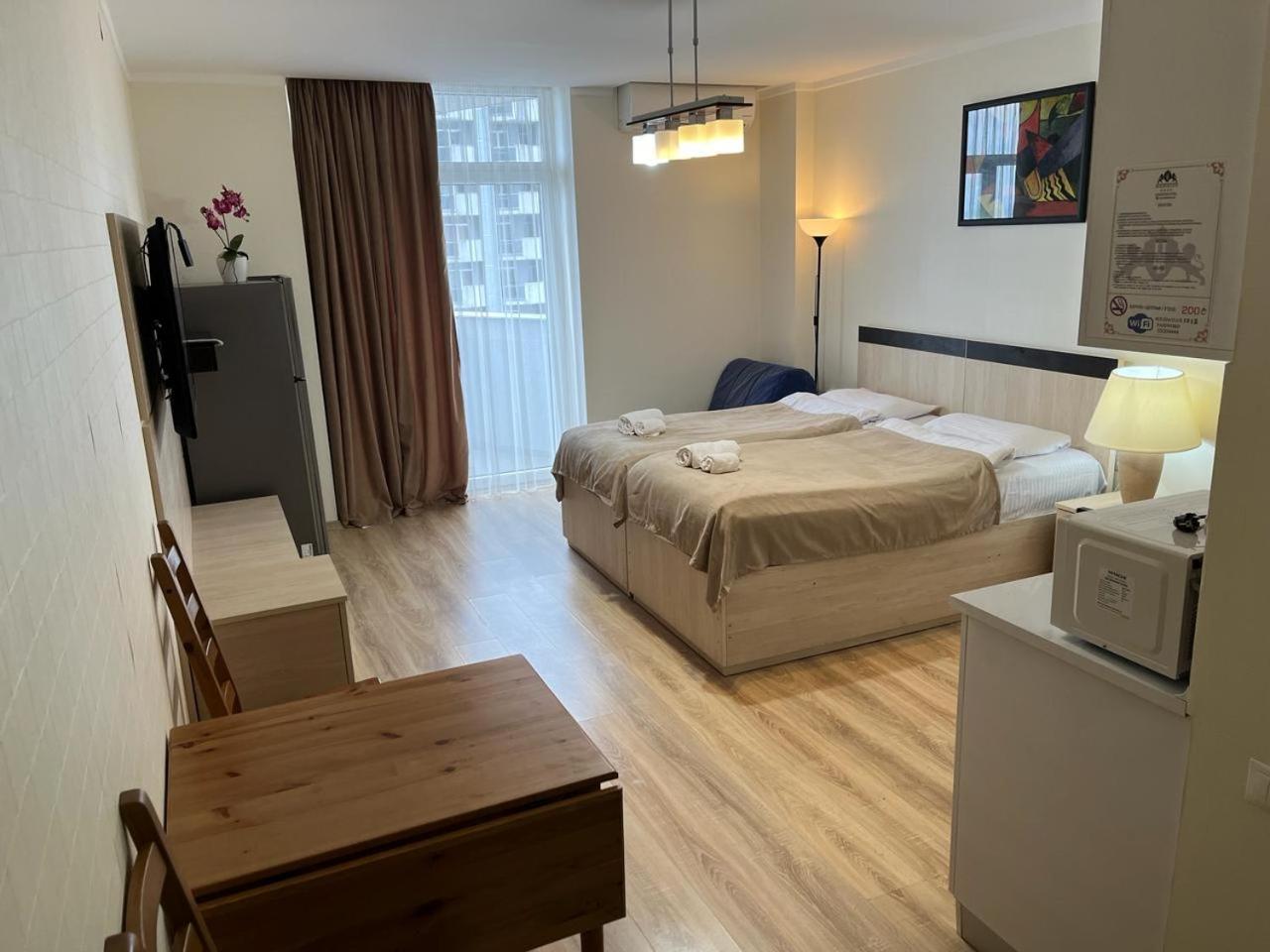 Holiday Lux Tower باتومي المظهر الخارجي الصورة
